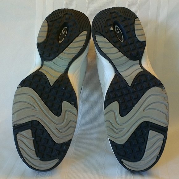 C9 Champion size 10 white and blue athletic shoes - Picture 3 of 5